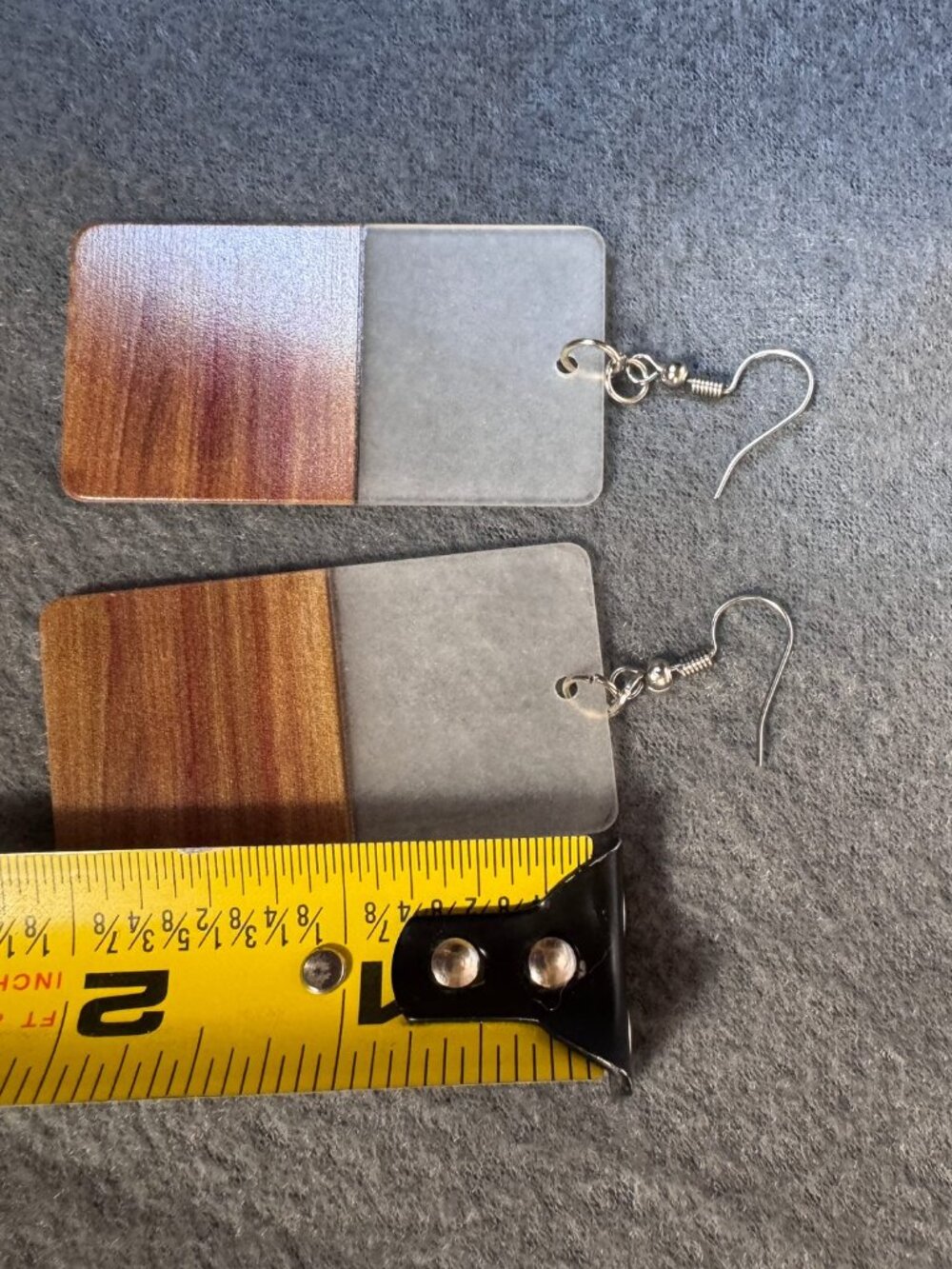 Grain-Pattern Plastic & Frosted Resin Rectangle Statement Dangle Earrings Silver - Picture 2 of 3